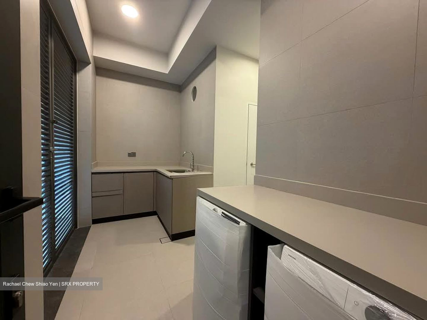 Greenbank Park (D21), Semi-Detached #528680991